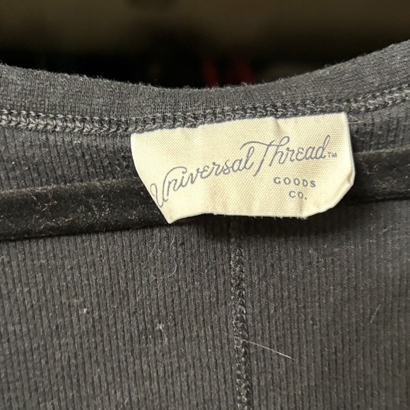 Universal Thread Classic Black Tank Top - Picture 2 of 5